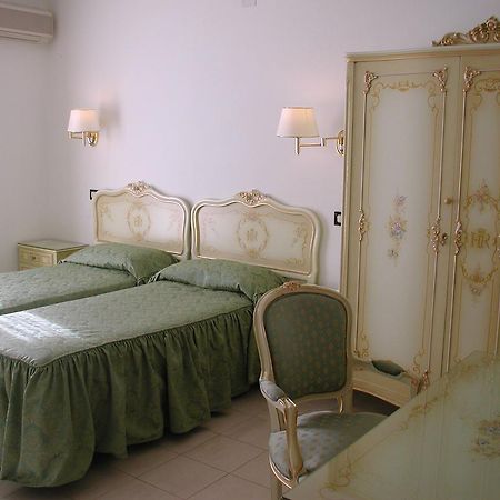 Hotel Royal Bosa Værelse billede