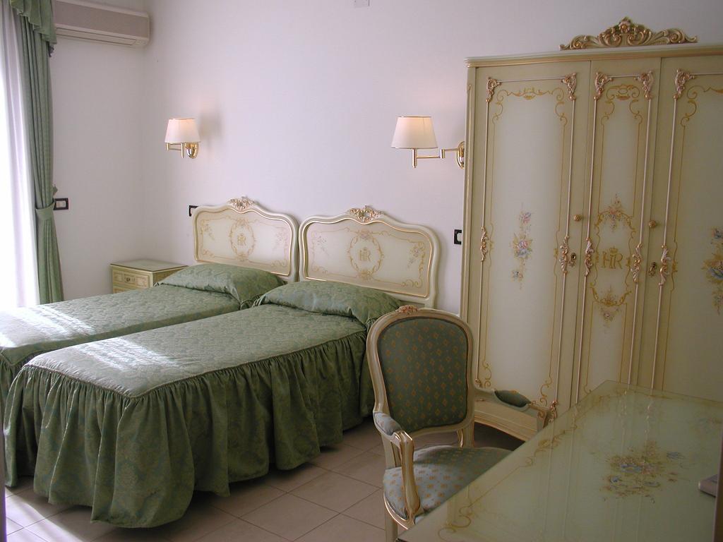 Hotel Royal Bosa Værelse billede