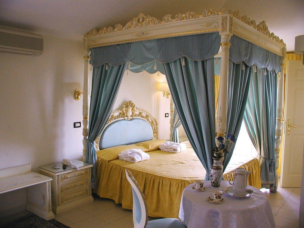 Hotel Royal Bosa Værelse billede