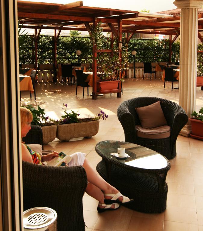 Hotel Royal Bosa Eksteriør billede
